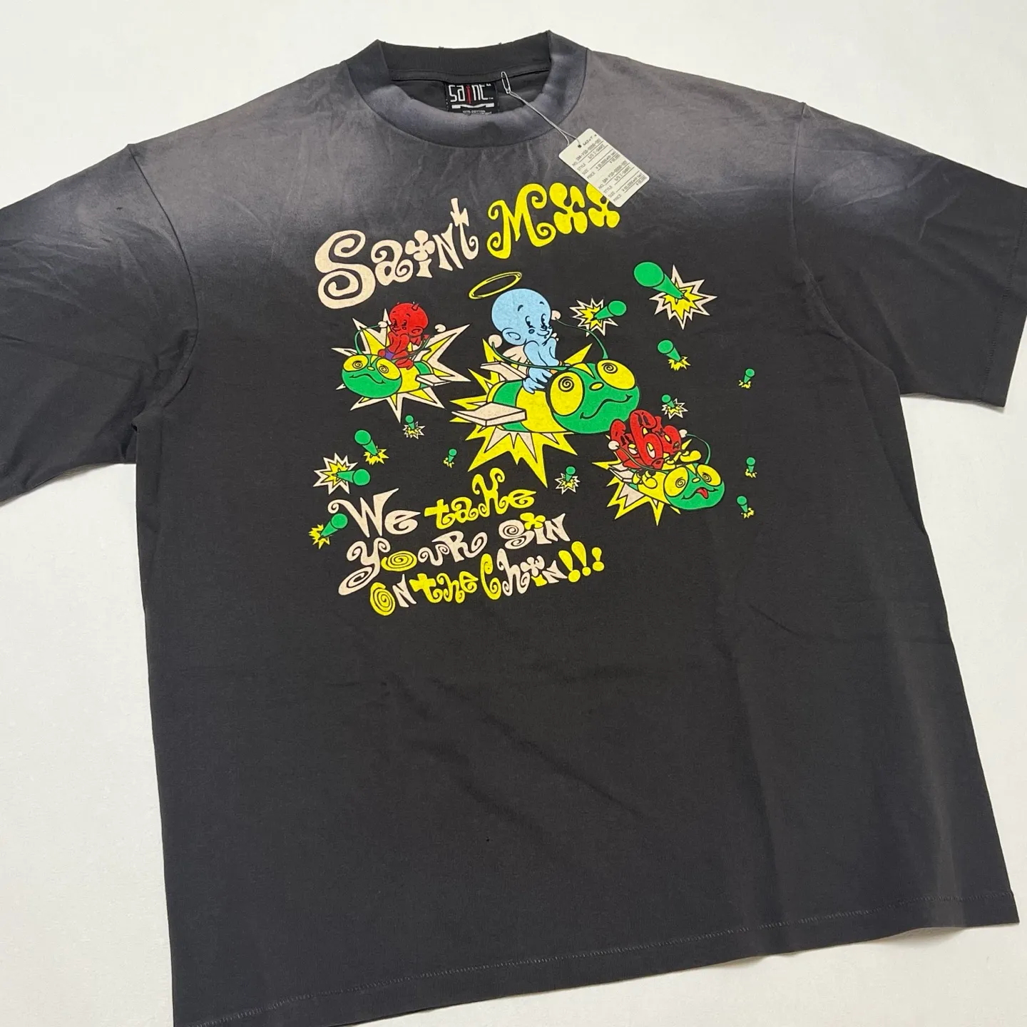 SAINT Mxxxxxx SS TEE/SAINT MX6/BLK Little devil bee distressed TEE, washed black S-XL OE yarn tube fabric, no side seams, Assute garment dyeing, heavy washing, water fading, old hole treatment, correct version, original consistent main mark/wash mark/cherub mark, original consistent printing restoration, distressed treatment, top purchasing agent level